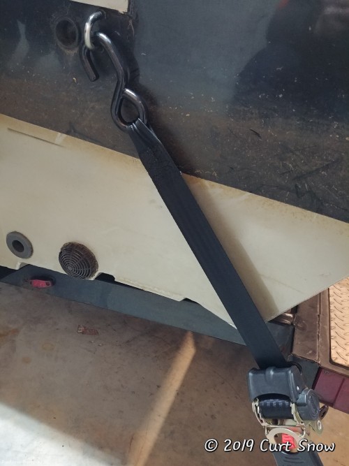 Transom Tie-Down Straps Mounted